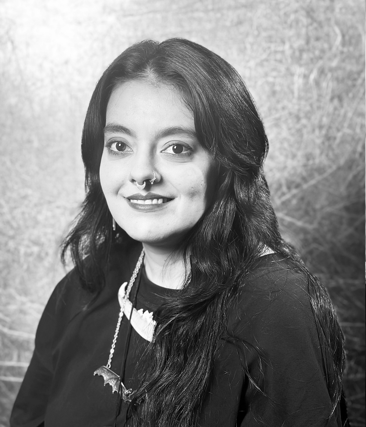 alma barrantes headshot